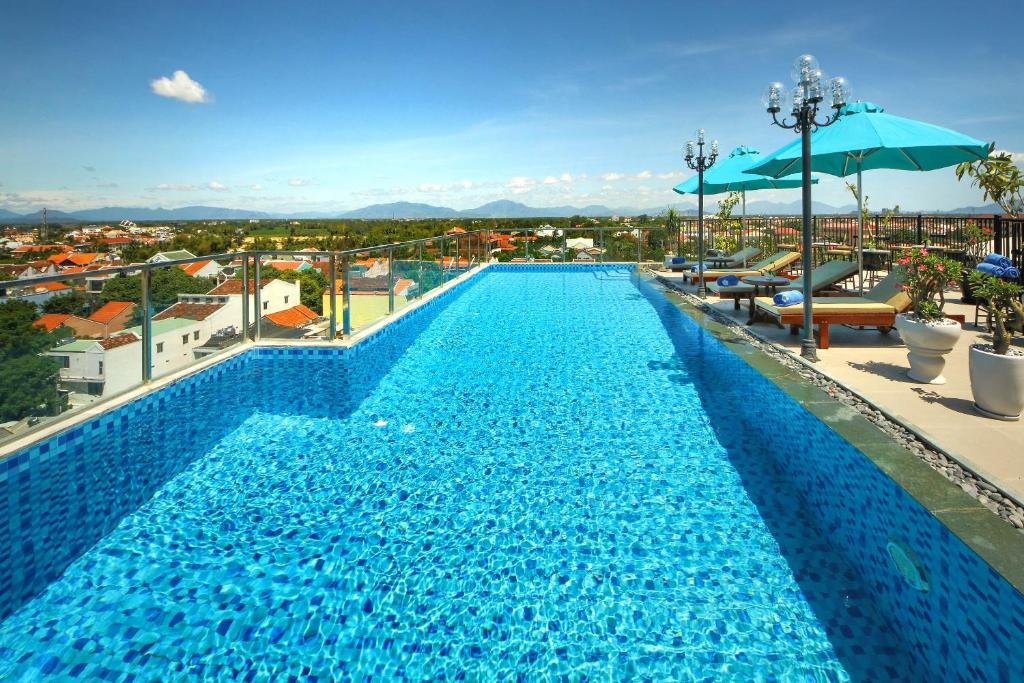 khách sạn hội an có hồ bơi riêng
