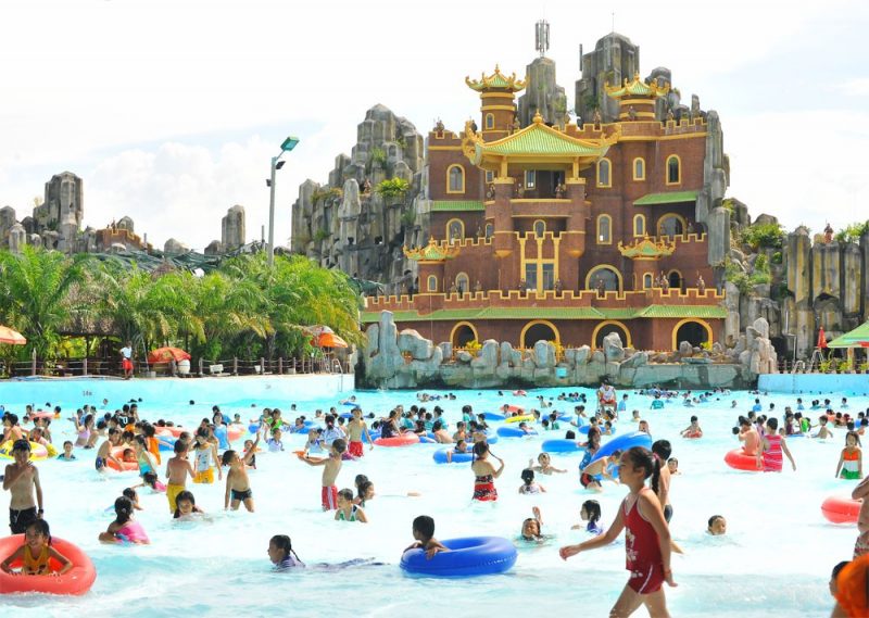 khu vui chơi Sài Gòn có hồ bơi