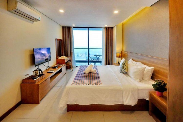 khách sạn 3 sao Nha Trang có hồ bơi