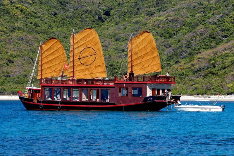 Tour du thuyền Emperor Nha Trang