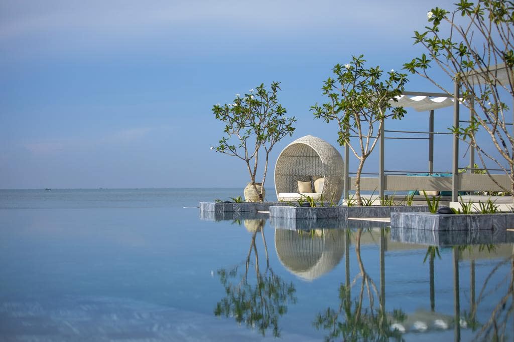 Resort Vũng Tàu Có Hồ Bơi Sát Biển