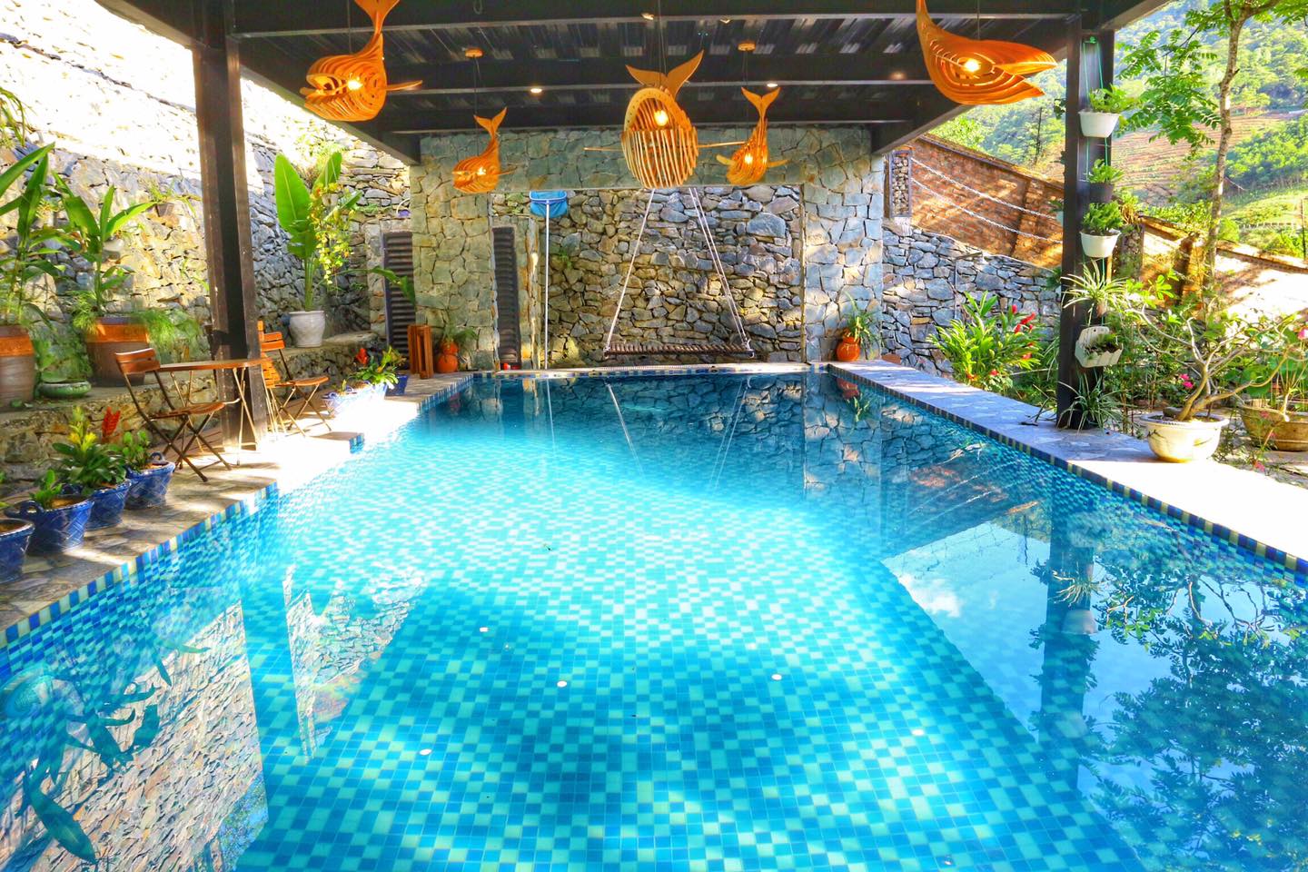 villa hà nội có bể bơi