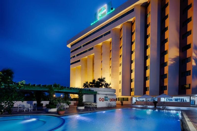 Khách sạn Quảng Ninh có hồ bơi