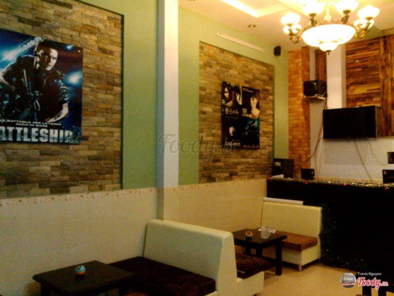 quán cà phê xem phim ở Sài Gòn