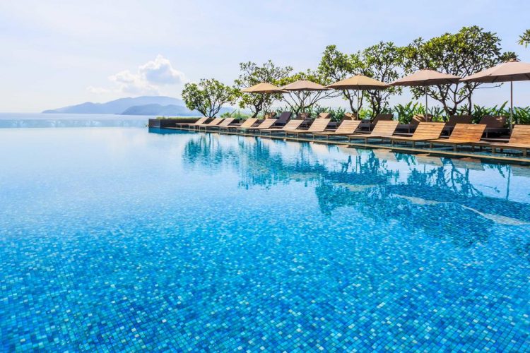 View Hồ Bơi cực sang chảnh tại Sheraton Hotel Nha Trang