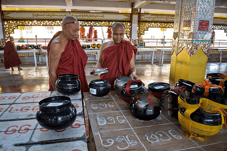 Chùa Phật Chaukhtatgyi Myanmar