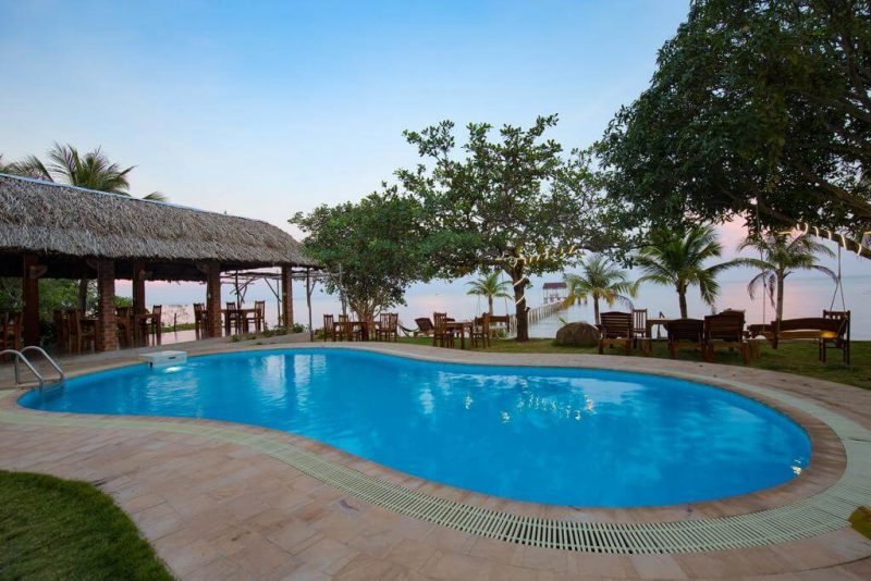 resort phú quốc giáp biển