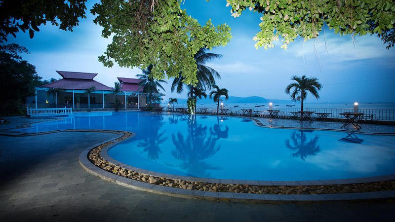 resort quy nhơn gần biển