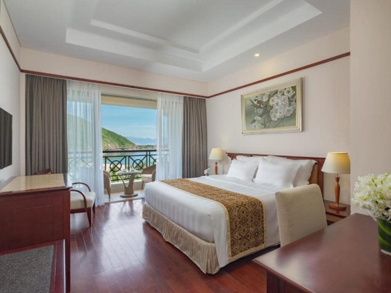 review vinpearl resort nha trang