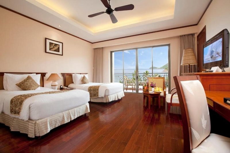 review vinpearl resort nha trang