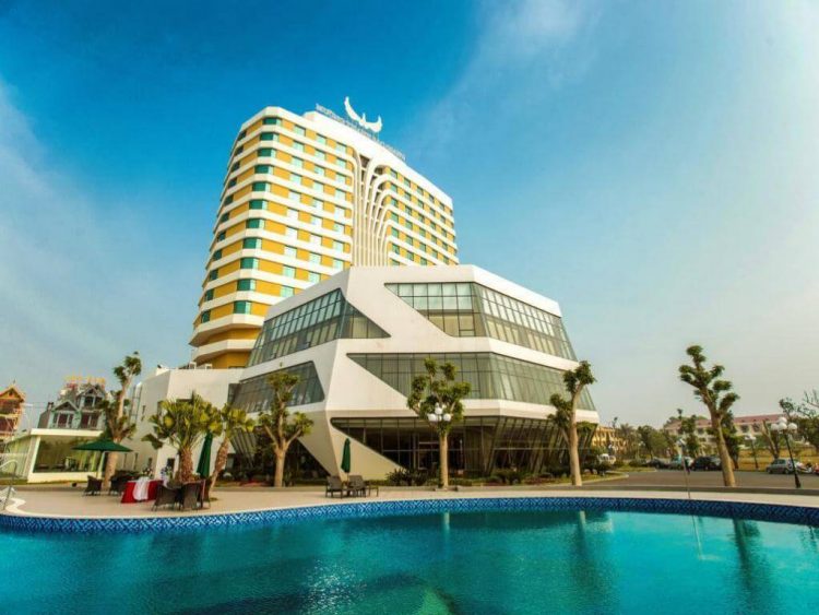 Khách sạn Hạ Long view đẹp
