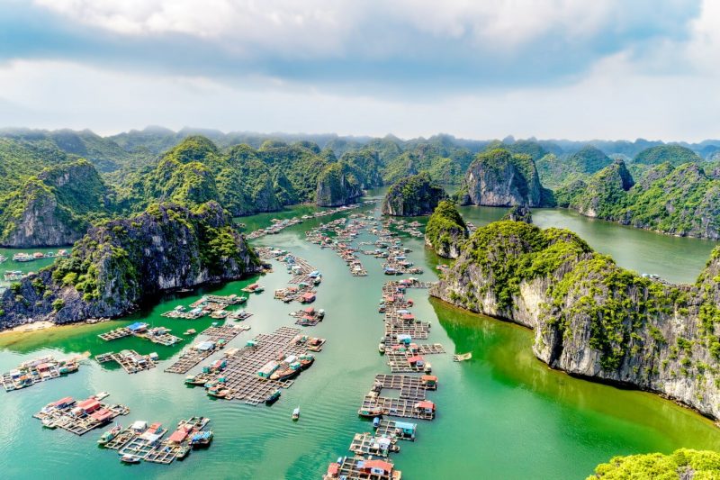 Tour Du Lịch Trên Du Thuyền