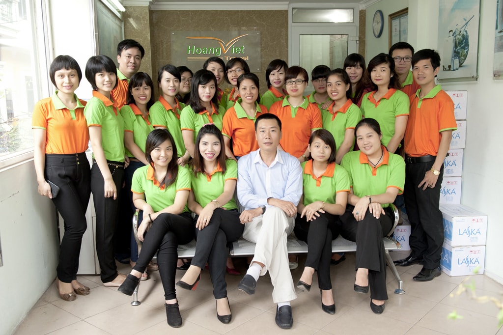 Nhân viên công ty Hoàng Việt Travel