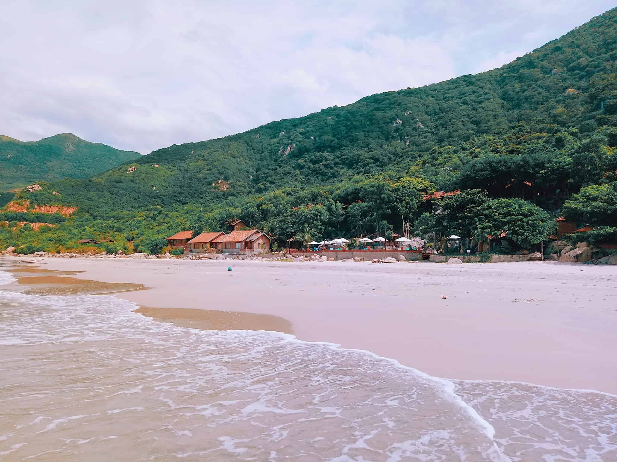 Nghỉ Dưỡng Tại Resort Nha Trang Có Bãi Biển Riêng