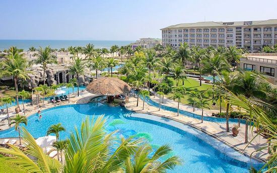 khách sạn đà nẵng có bãi biển riêng