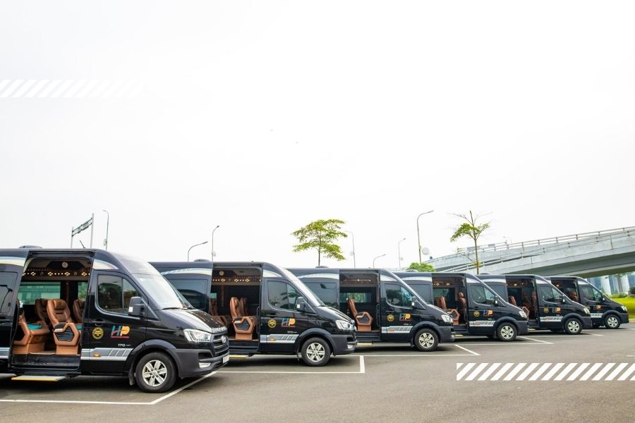  thuê xe limousine tại đà nẵng